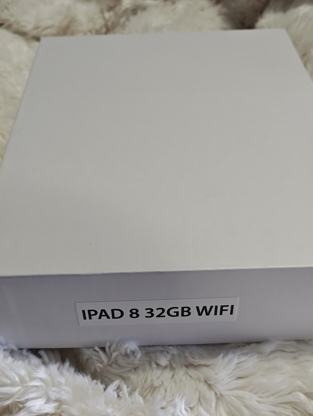 Apple iPad 8 32GB WiFi - White